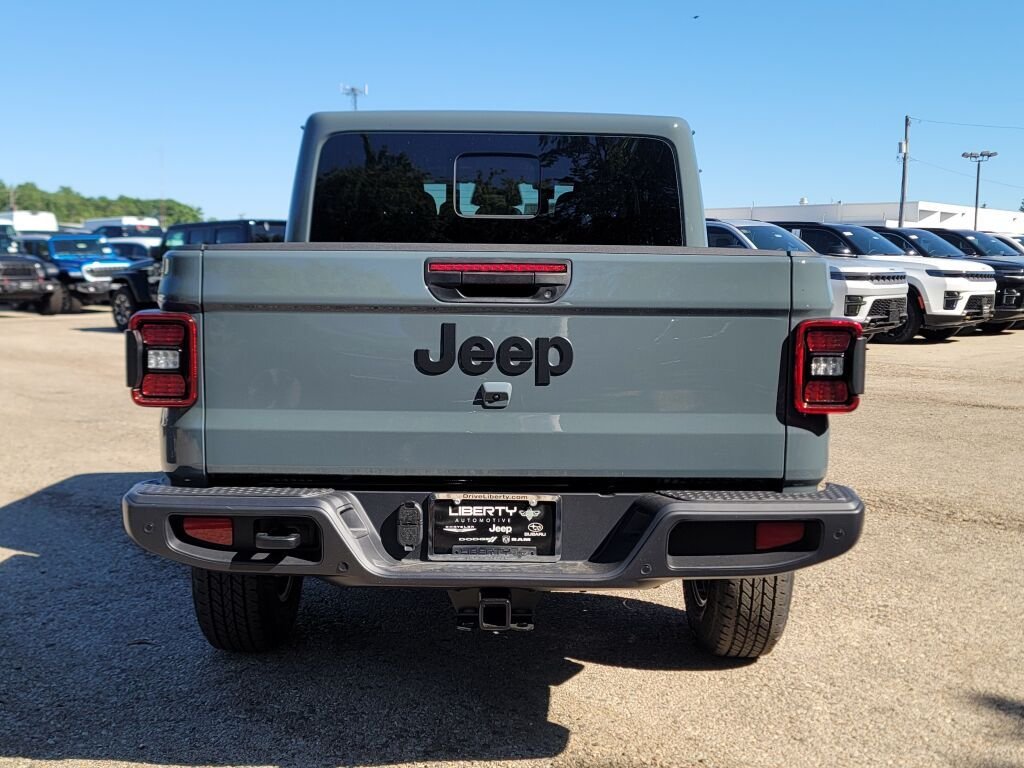 New 2026 Anvil Clear-Coat Exterior Paint Jeep Sport S image 13