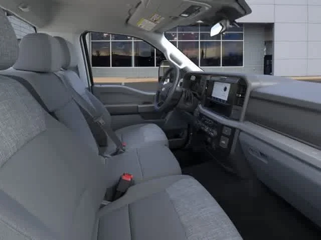 New 2026 Oxford White Ford XLT image 11
