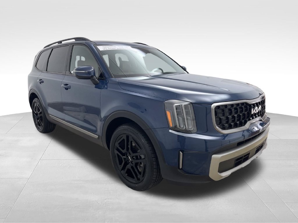 Used 2023 Black Kia EX X-Line image 8