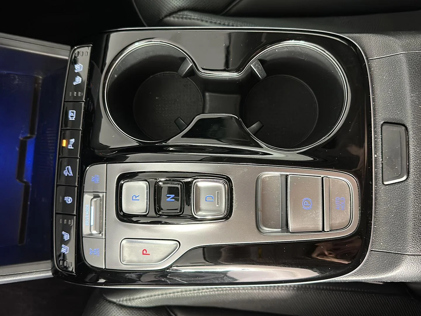 Used 2024 Black Pearl Hyundai Limited image 19
