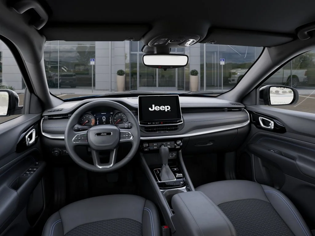 New 2026 Hydro Blue Pearlcoat Jeep Latitude image 15