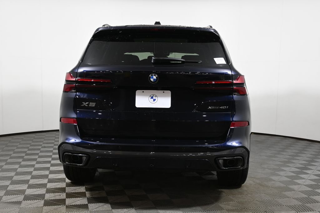 New 2026 Carbon Black Metallic BMW xDrive40i image 6