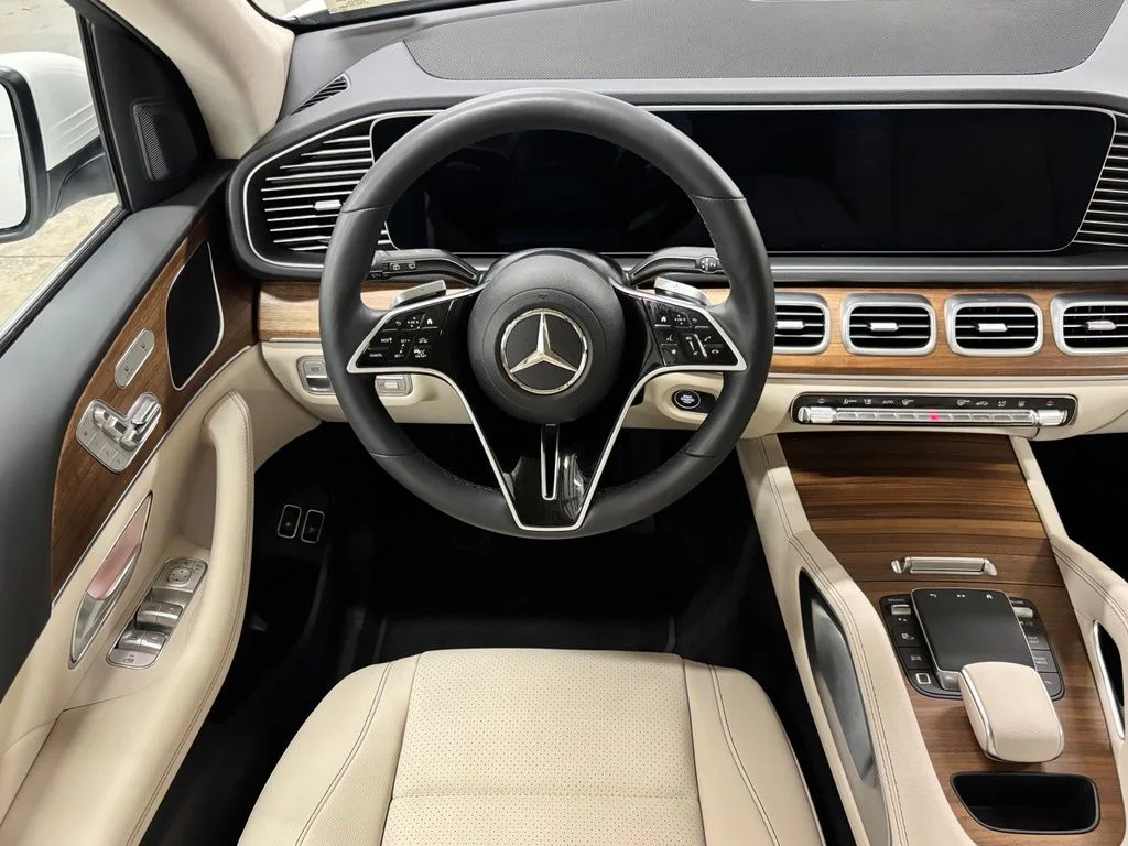 Used 2025 White Mercedes-Benz GLE 450e image 14