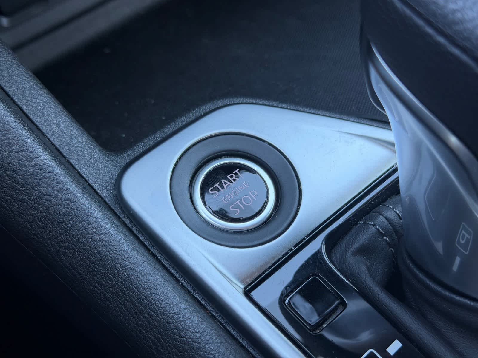 Certified Used 2025 Fresh Powder Nissan SV image 20