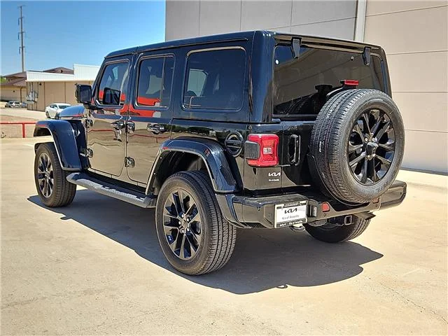 Used 2021 Black Jeep High Altitude 4x4 image 2