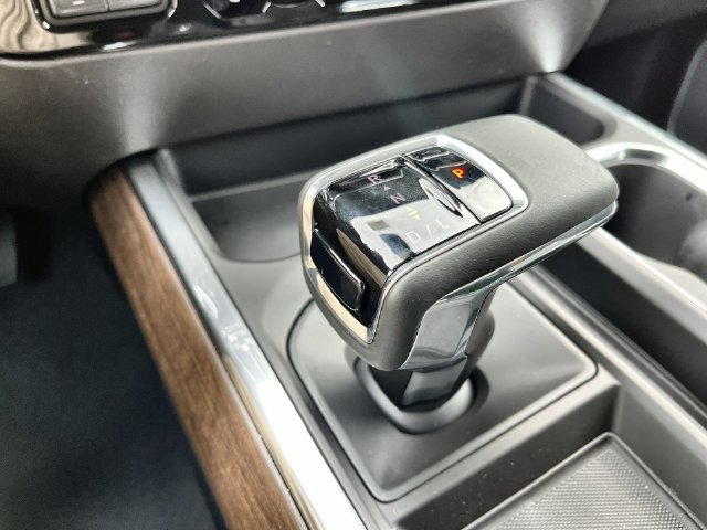 2026 Chevrolet Silverado 1500 photo 24 of 36