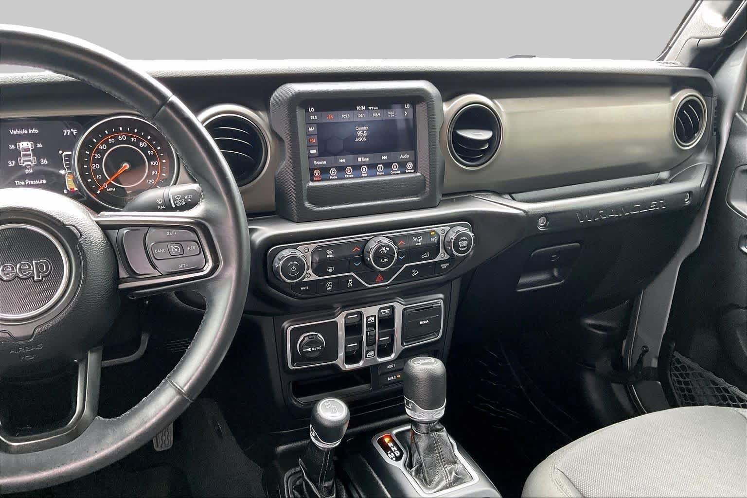 Used 2018 Billet Silver Metallic Clearcoat Jeep Sport S image 7