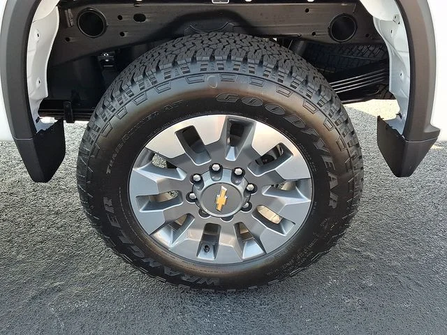 New 2026 White Chevrolet Custom image 7