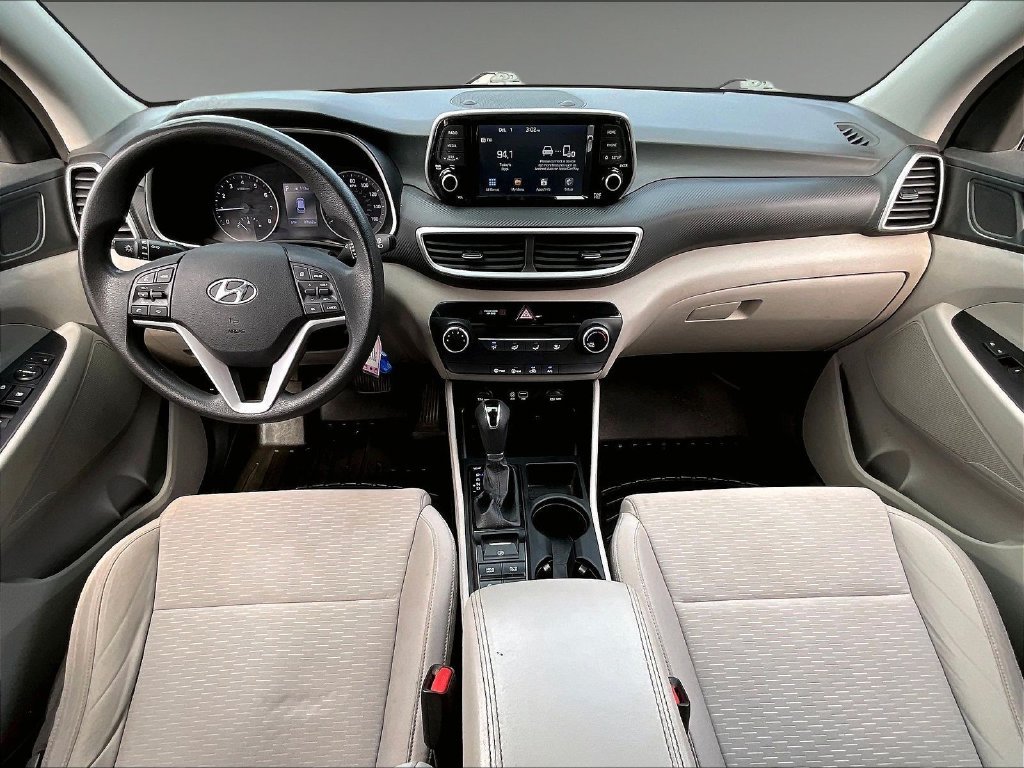 Used 2019 Black Noir Pearl Hyundai SE image 20