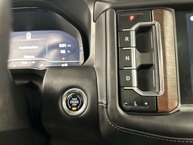 Used 2023 Onyx Black GMC Denali Ultimate image 10