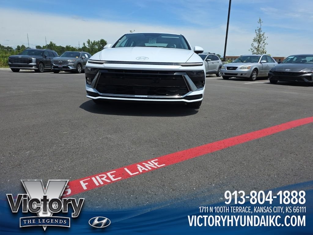 Used 2025 Hyundai Sonata Hybrid SEL with VIN KMHL34JJ0SA109618 for sale in Kansas City