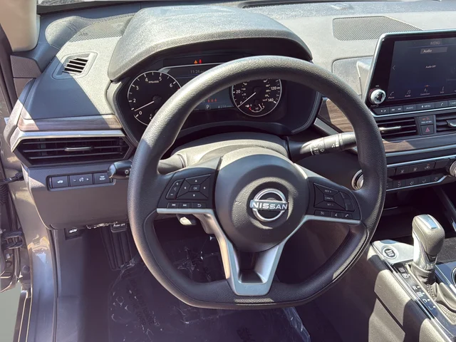 Used 2024 Gray Nissan 2.5 SV image 17