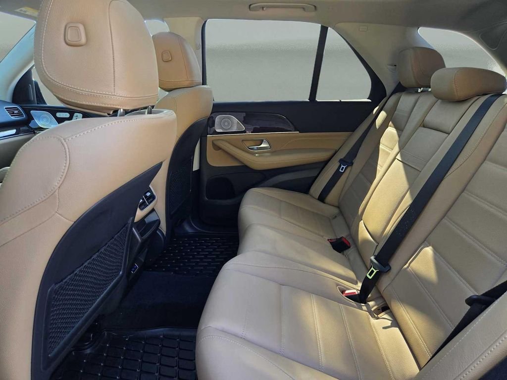 Used 2026 White Mercedes-Benz GLE 450 image 17