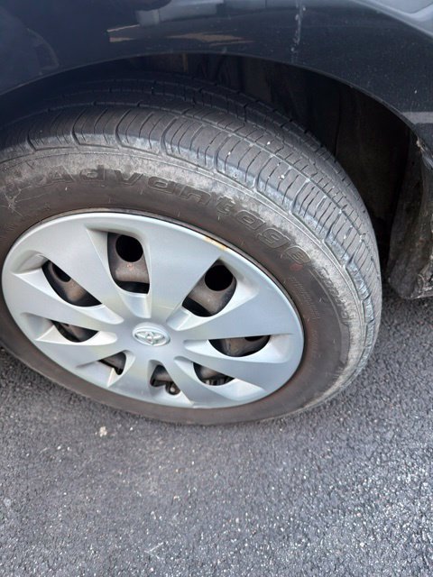 Used 2013 Black Toyota  image 3