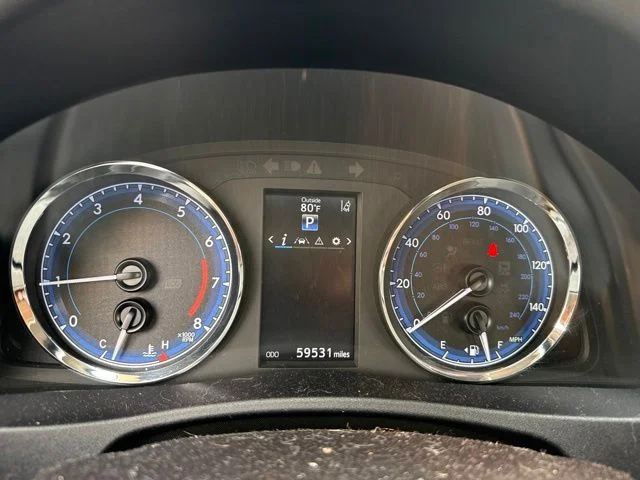 Used 2019 Silver Toyota SE image 33