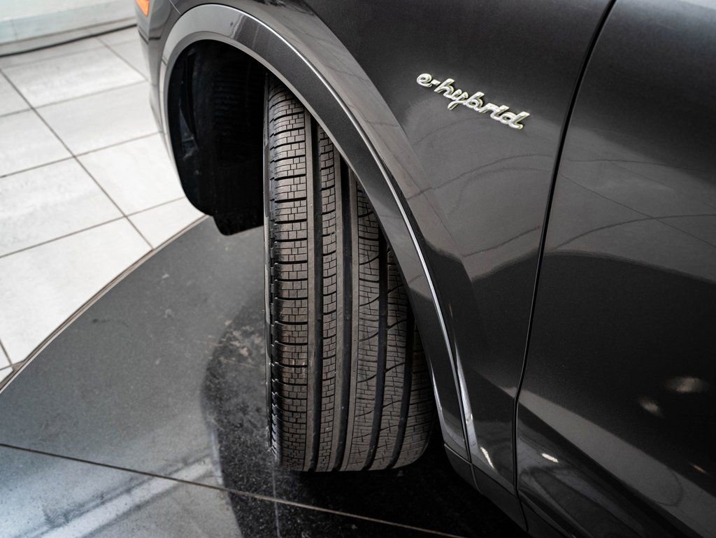 Certified Used 2022 Quartzite Grey Metallic Porsche E-Hybrid image 53
