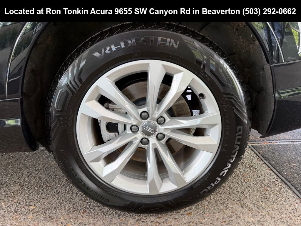 Used 2019 Night Black Audi 55 Premium image 11