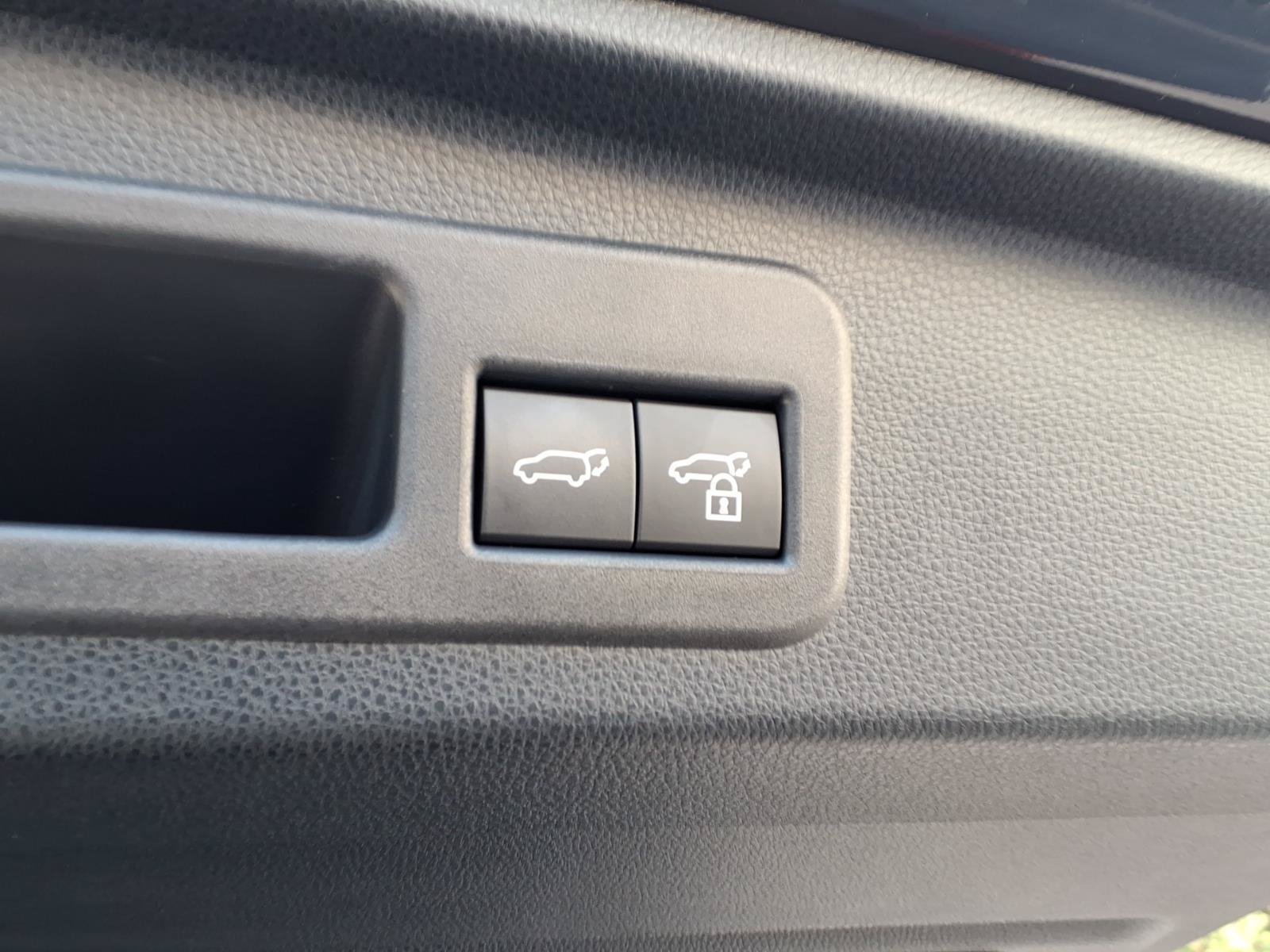 Used 2026 Underground Toyota Hybrid Limited image 11