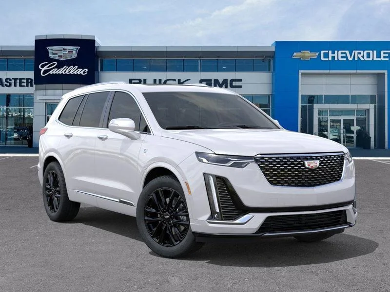 Used 2025  Cadillac Luxury image 7