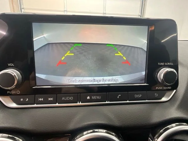 Used 2025 Gray Nissan S image 5