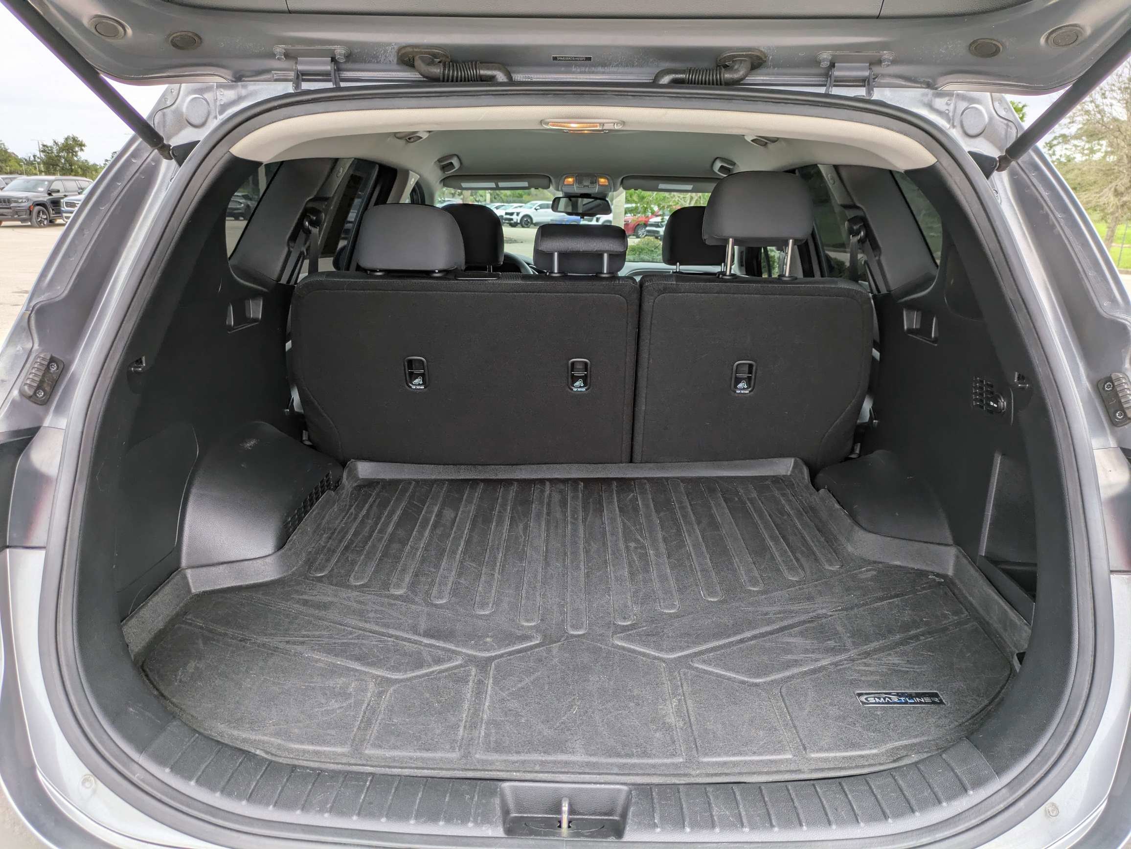 Used 2020 Machine Gray Hyundai SEL image 14