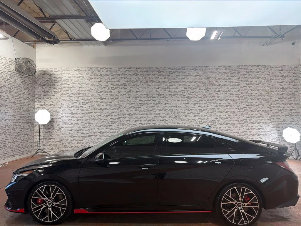 Used 2023 Phantom Black Hyundai Base image 4