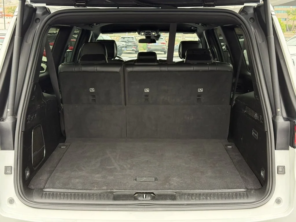 Used 2024 White Jeep Series II image 12