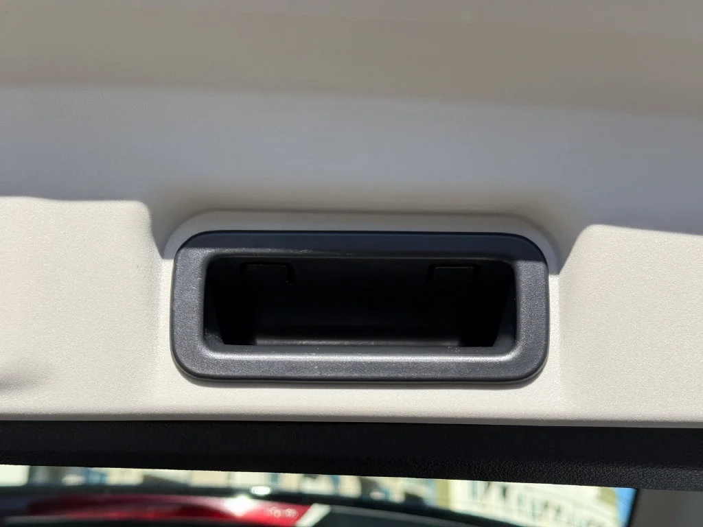 Used 2023  Nissan VENTURE+ image 13