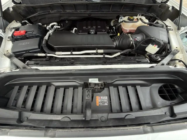 Certified Used 2023 SUMMIT WHITE GMC Elevation image 29