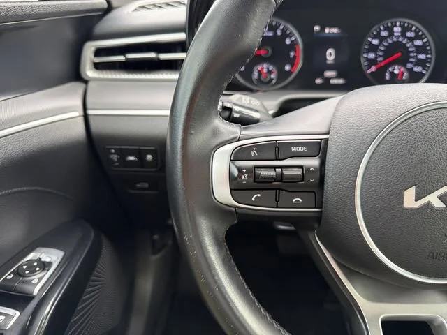 Used 2022 Gray Kia GT-Line image 27