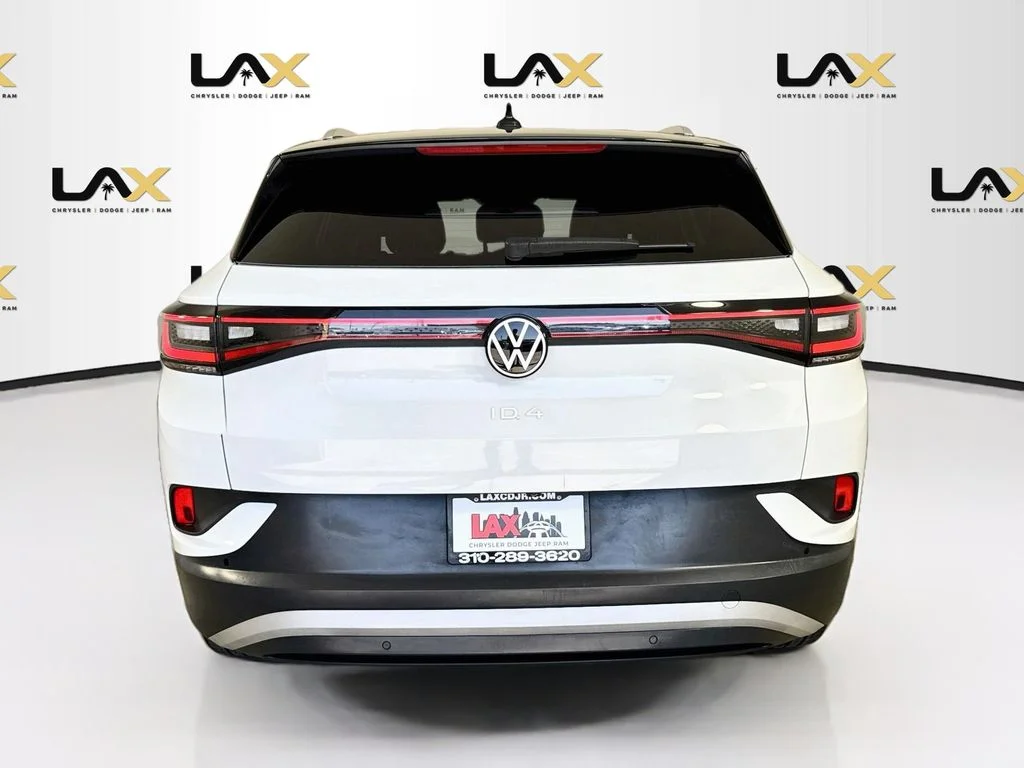 Used 2021 White Volkswagen Pro S image 6