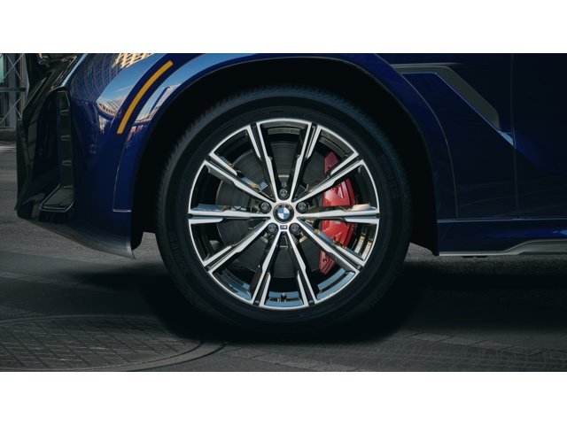 New 2027 Tanzanite Blue II Metallic BMW  image 7