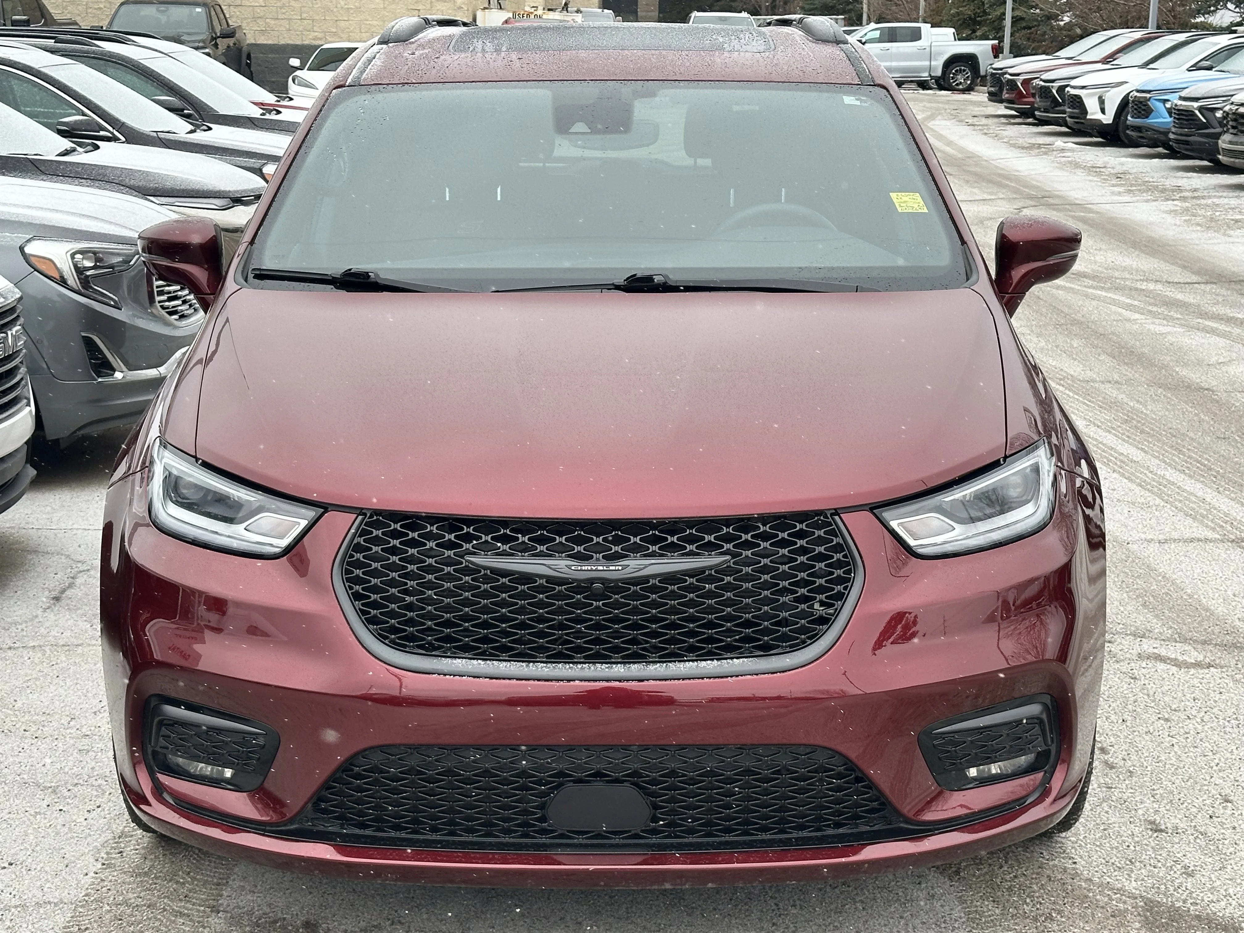 Certified Used 2022 Velvet Red Pearl Chrysler Touring L image 2