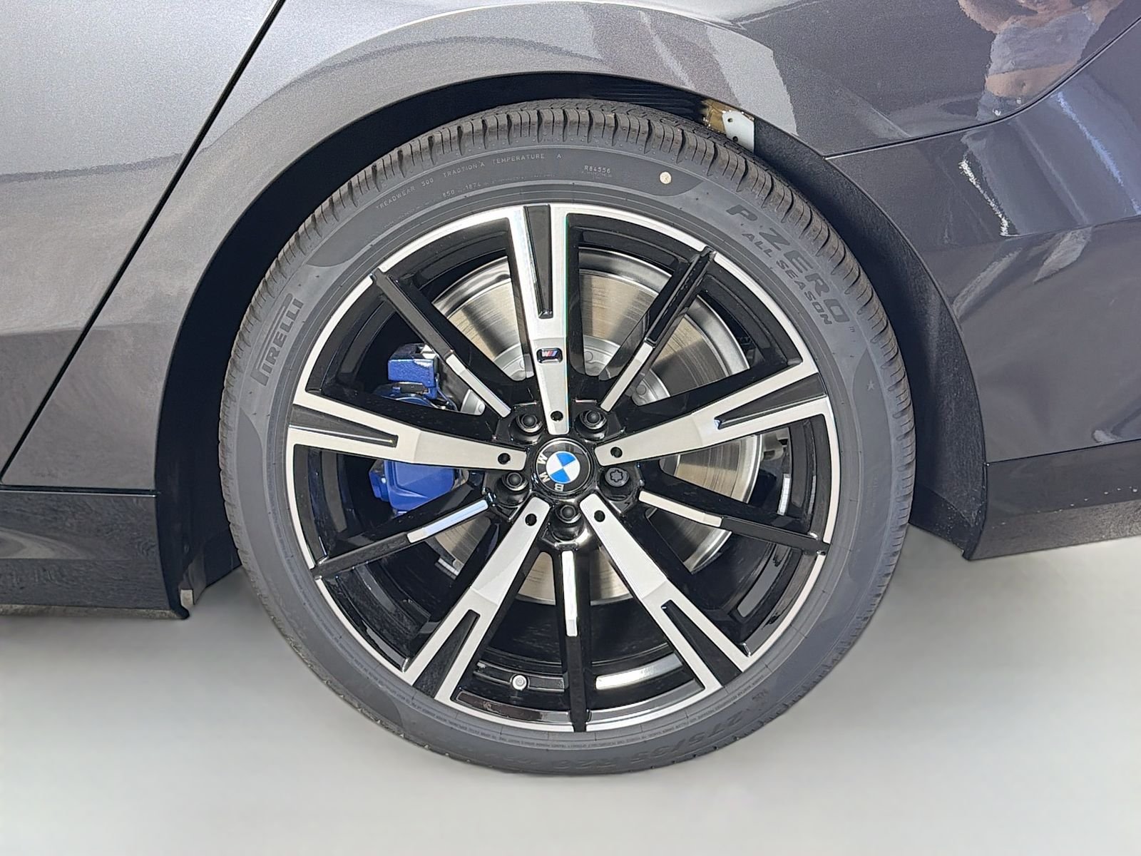 New 2026 Dark Graphite Metallic BMW M60 image 33