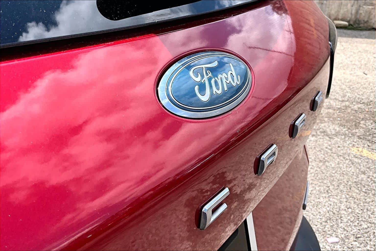 Certified Used 2020 Rapid Red Metallic Tinted Clearcoat Ford SEL image 31