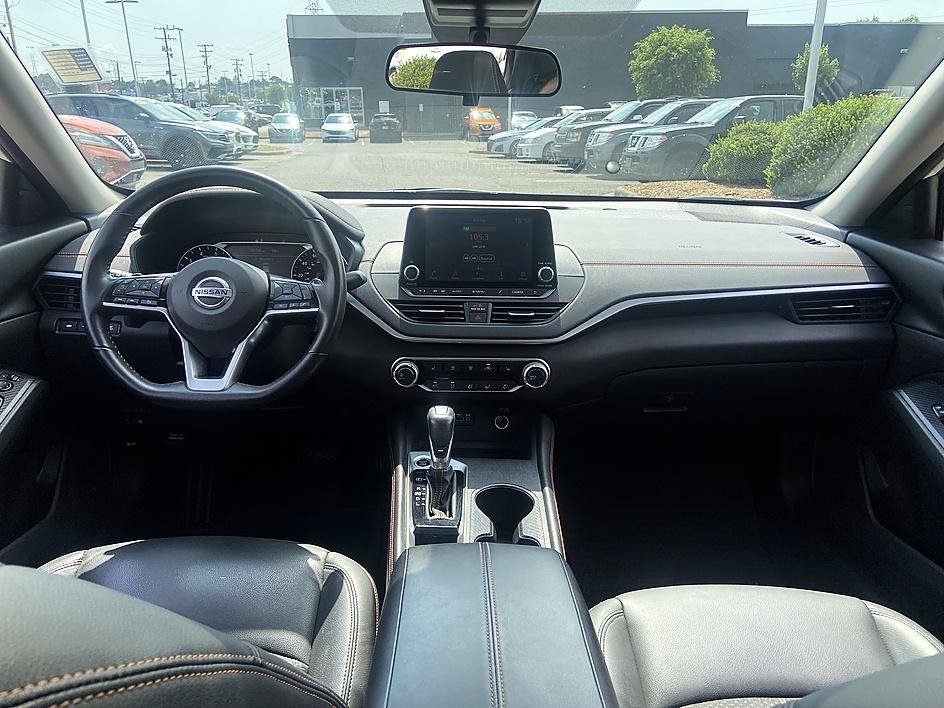 Used 2020 Pearl White Tricoat Nissan 2.5 SR image 15