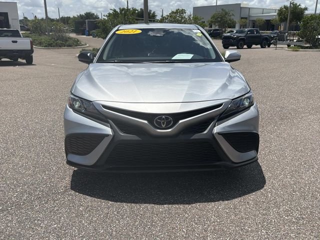 Used 2021 Silver Toyota SE image 9