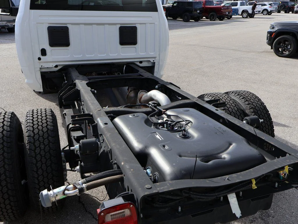 2025 RAM 3500 Chassis Tradesman - Photo 12