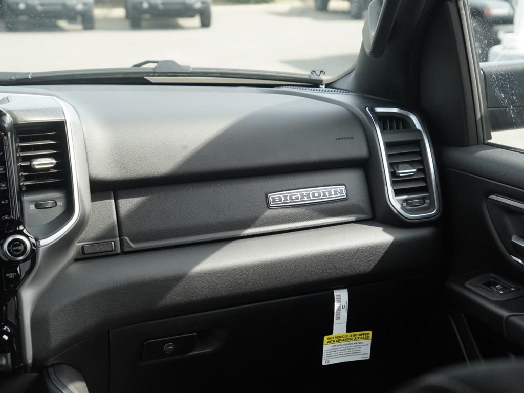 New 2026 Granite Crystal Metallic Clear-Coat Exterior Paint RAM Big Horn Night Edition image 26