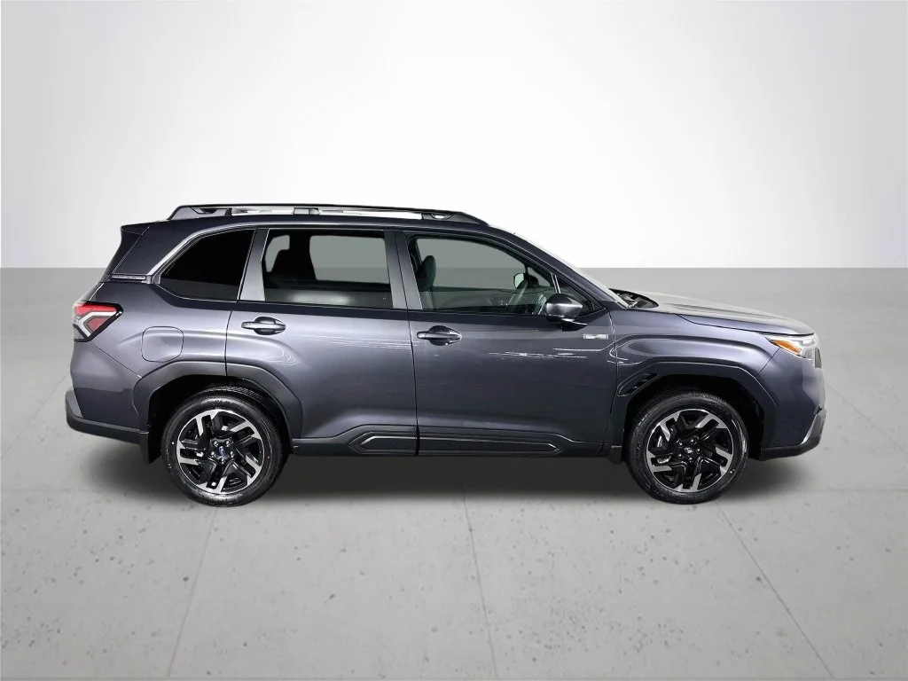 New 2026 MAGNETITE GRAY METALLIC Subaru Limited Hybrid image 5