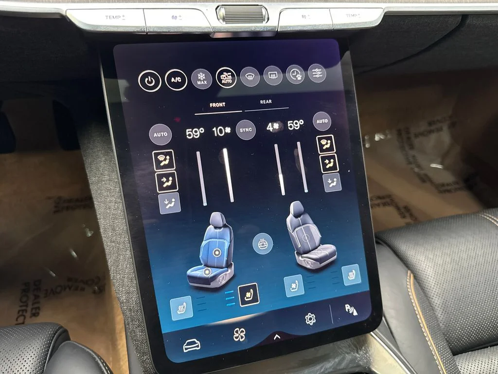 Used 2022 Red Lucid Grand Touring image 65