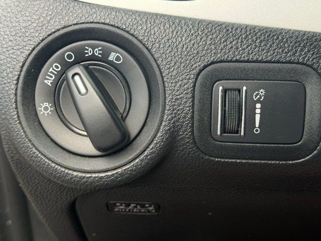 Used 2020 Gray Dodge SE image 25