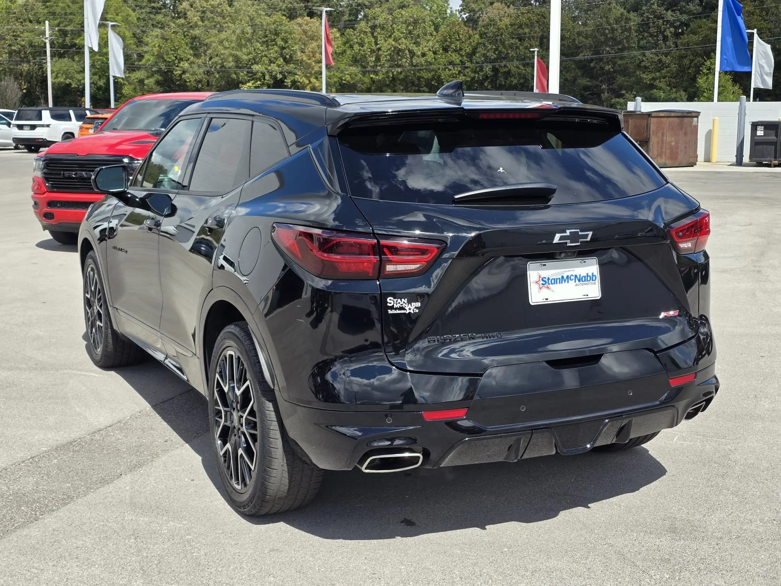 Used 2023 BLACK Chevrolet RS image 5