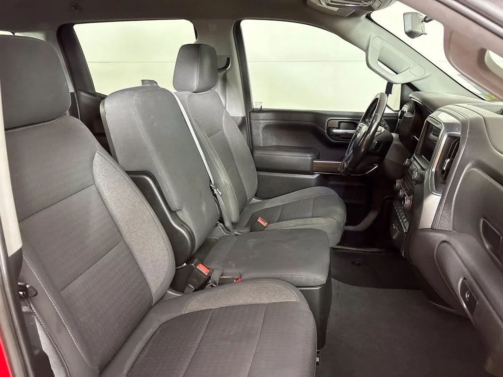 Used 2021 Red Chevrolet LT image 22