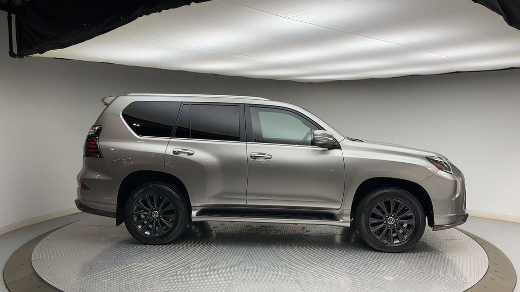 Used 2023 Silver Lexus 460 image 9