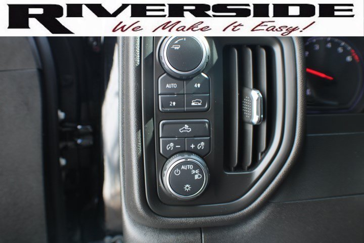 Used 2024 Black Chevrolet Custom image 7