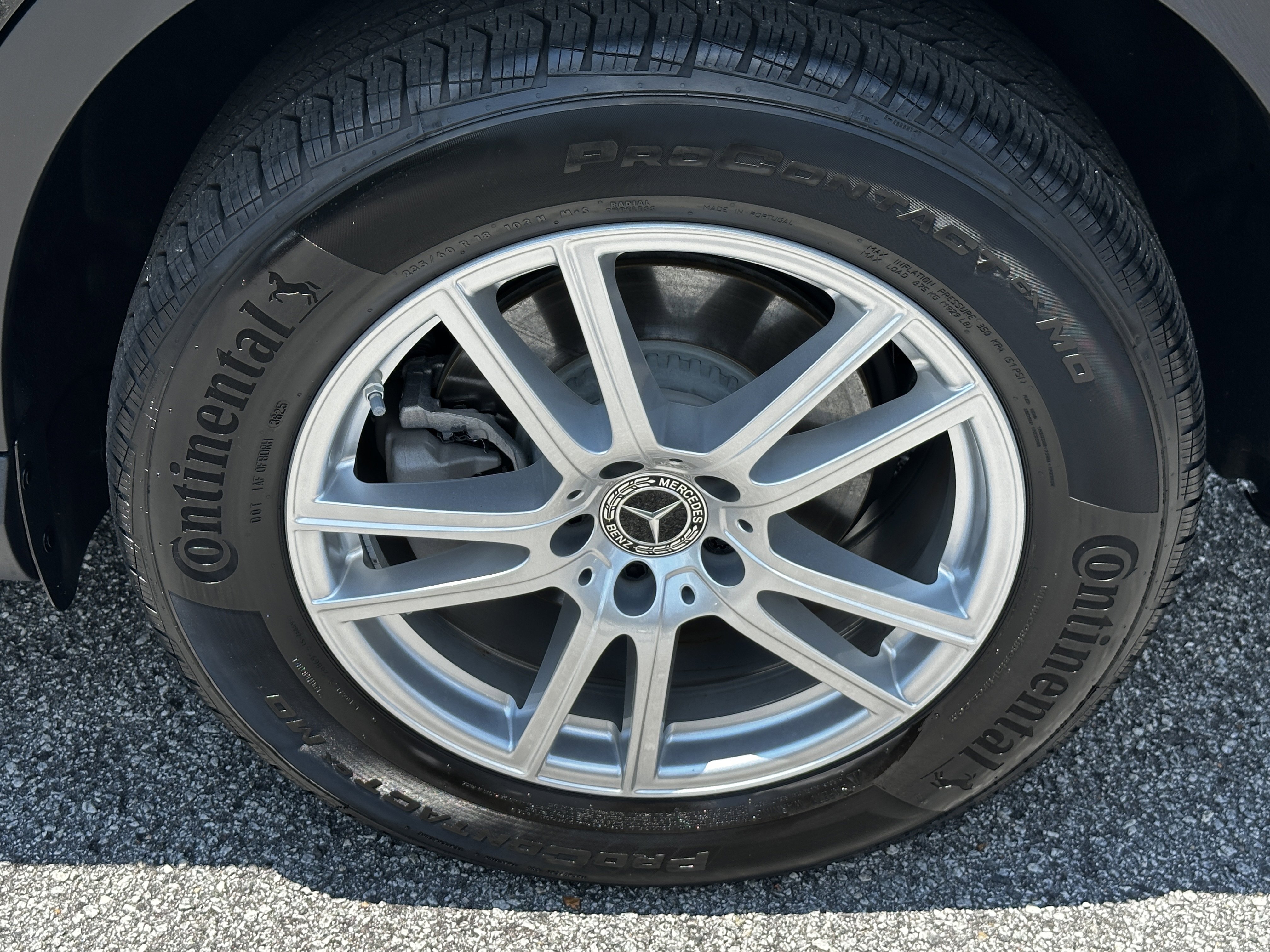 Certified Used 2026 Black Mercedes-Benz GLC 300 image 23