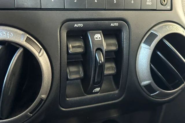 Used 2016 White Jeep Unlimited Sport image 28