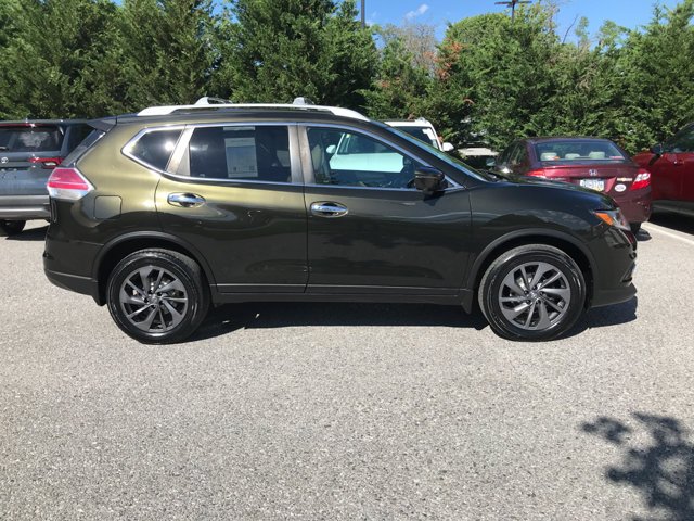 Used 2016 Midnight Jade Nissan SL image 8