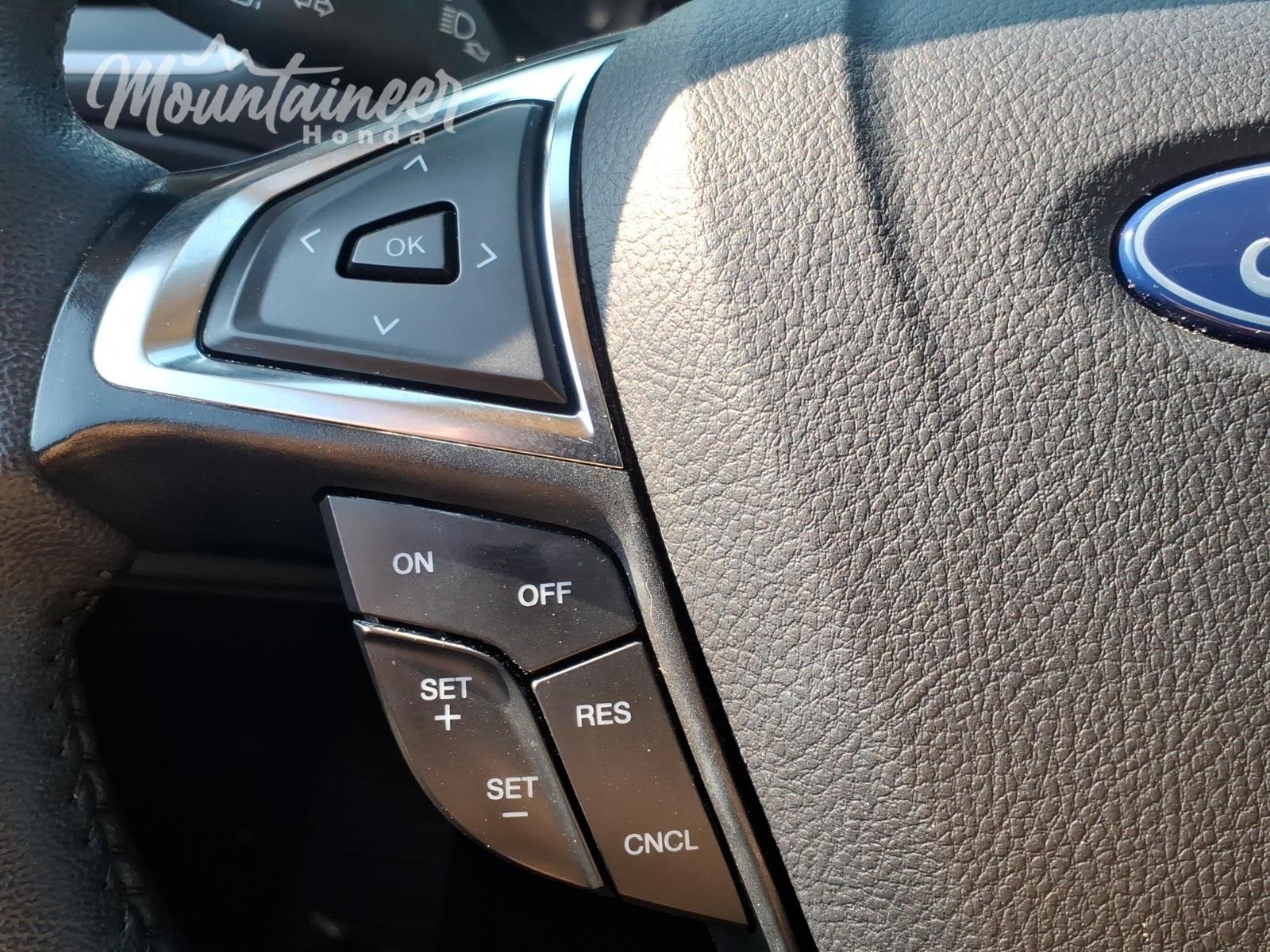 Used 2024 Rapid Red Metallic Tinted Clearcoat Ford SEL image 30